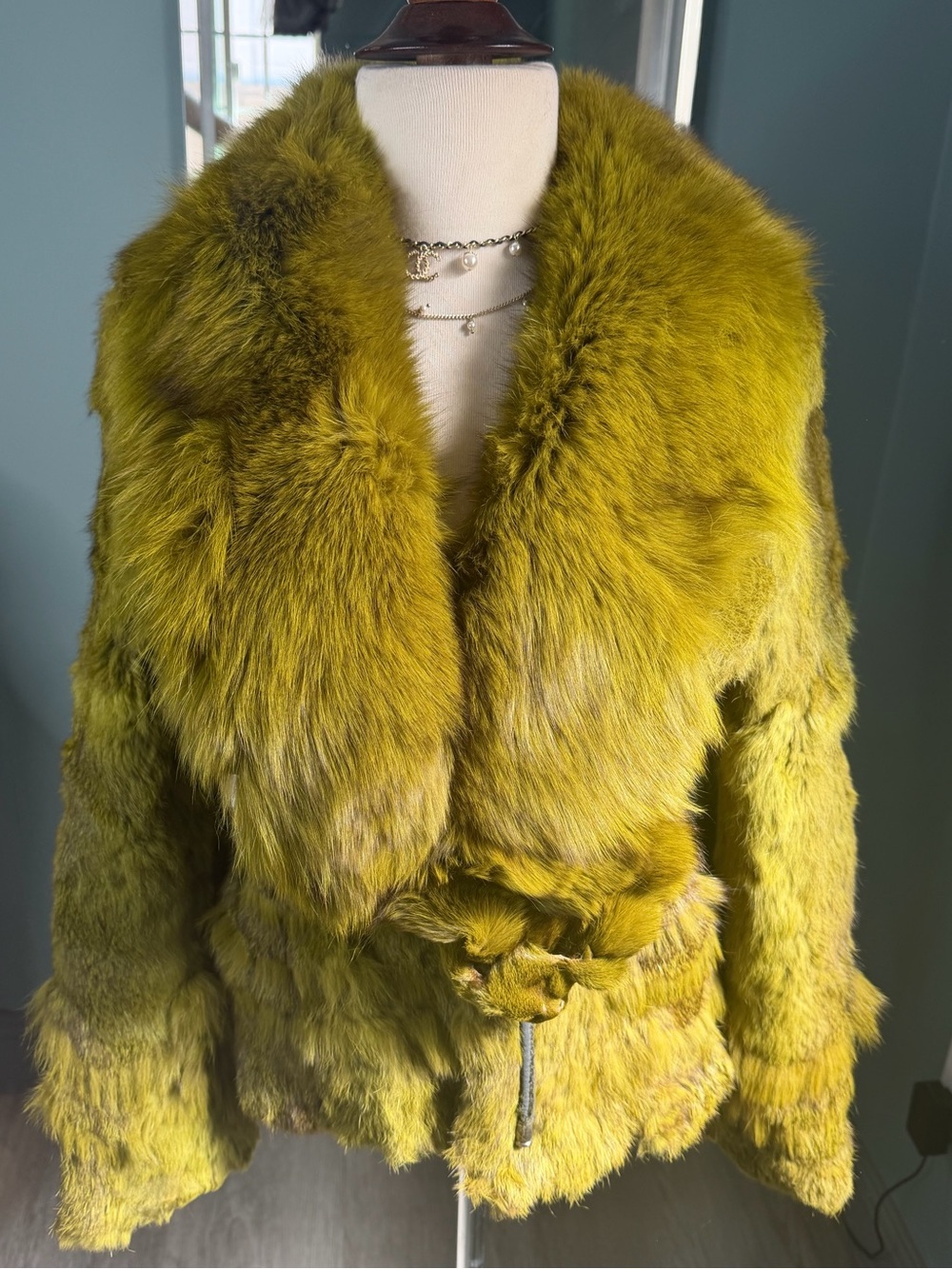 Vintage Olive Green Fox Fur Collar Rabbit Fur Belted Jacket XS S